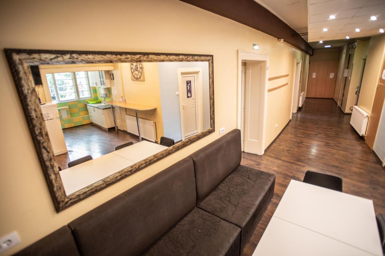 All In Hostel Белград Экстерьер фото