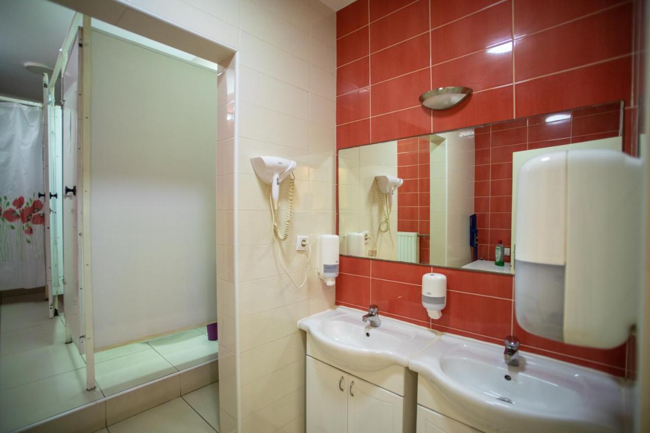 All In Hostel Белград Экстерьер фото